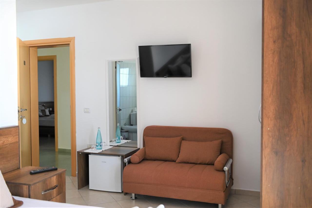 Vila Oxinn Kryemëdhenji Exterior foto