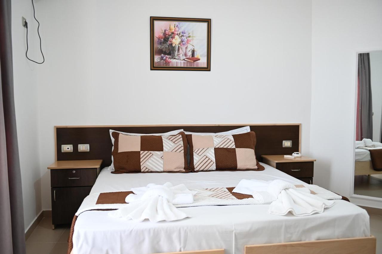 Vila Oxinn Kryemëdhenji Exterior foto