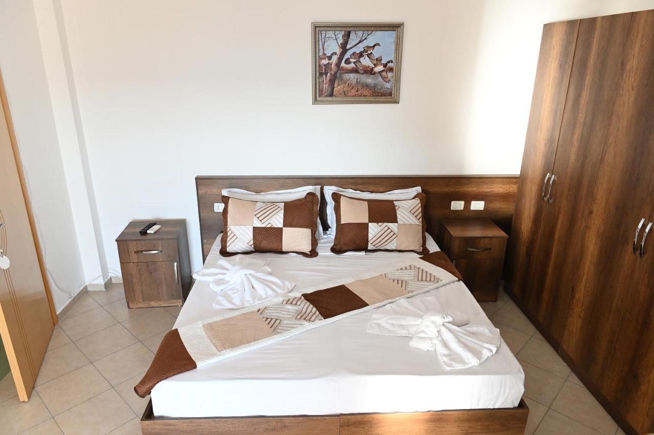 Vila Oxinn Kryemëdhenji Exterior foto
